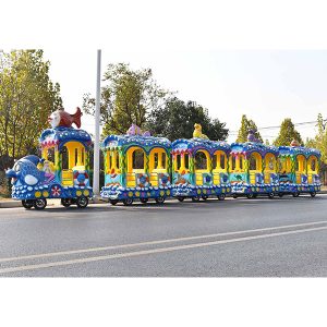 Small trackless train